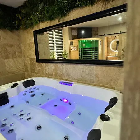 Le Boudoir Suite&spa Love hotel
